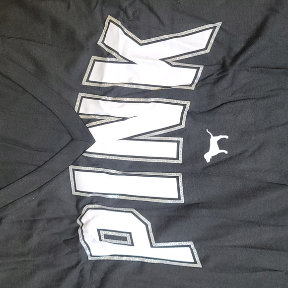 NWT Victoria's Secret PINK V Neck T Shirt - Picture 3 of 6